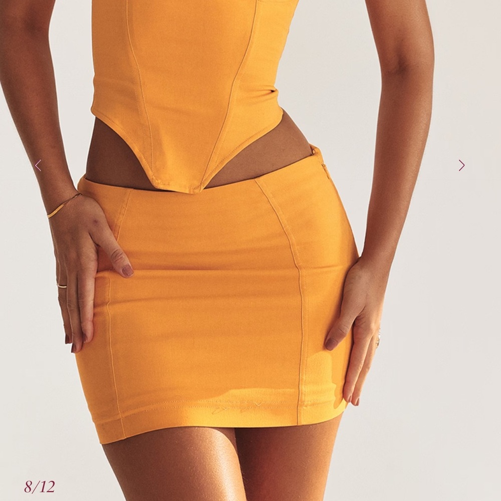 NWT HOUSE OF CB NISHA Sculpting Mini Skirt in Tangerine - XS